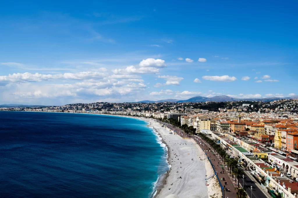 about lautryv aerial view of Nice
